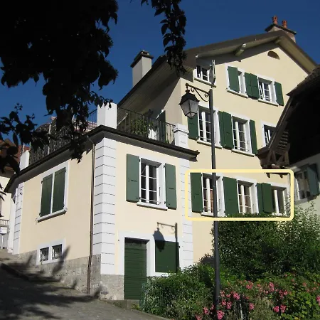 Center 5 Min From The